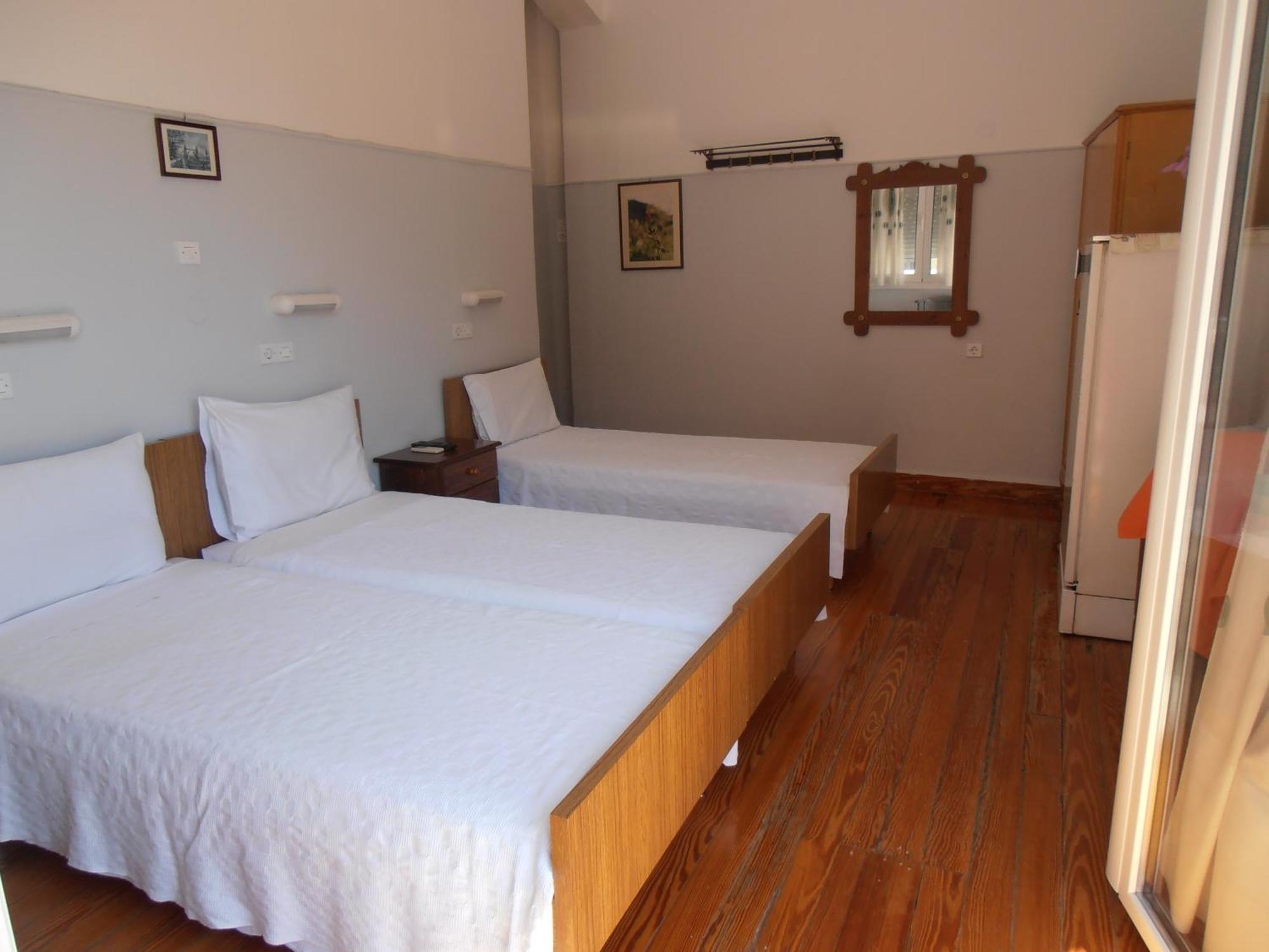 Hotel Bretagne Лутракі Екстер'єр фото